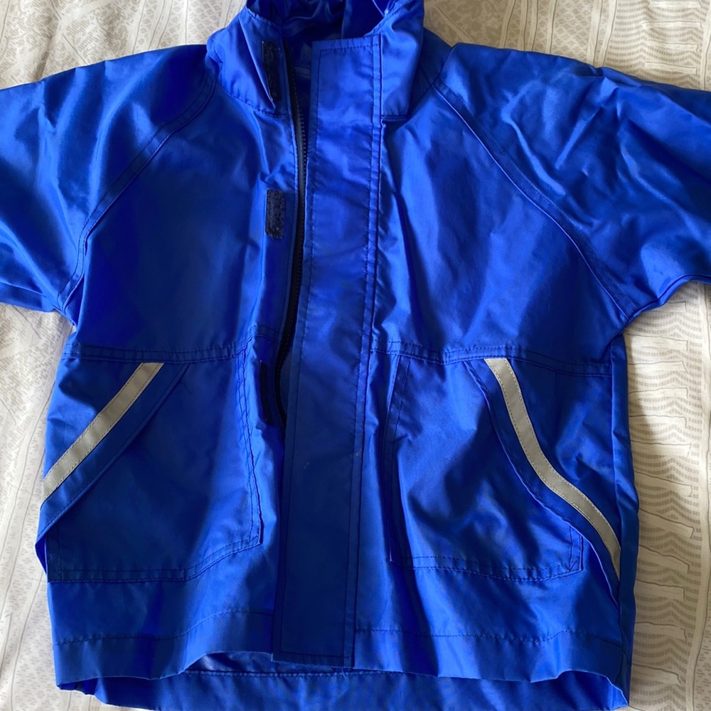 Kids rain jacket, size 5-6